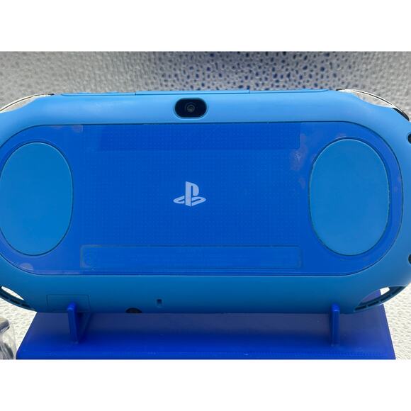 blue ps vita 2000 w/charger well protected - Picture 5 of 8